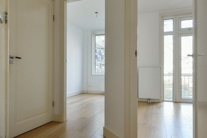 View photo 11 of Van Rappardstraat 6-1