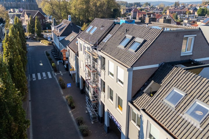 View photo 3 of Molenpoortstraat 38