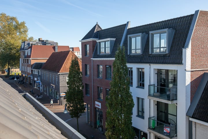 View photo 22 of Molenpoortstraat 38