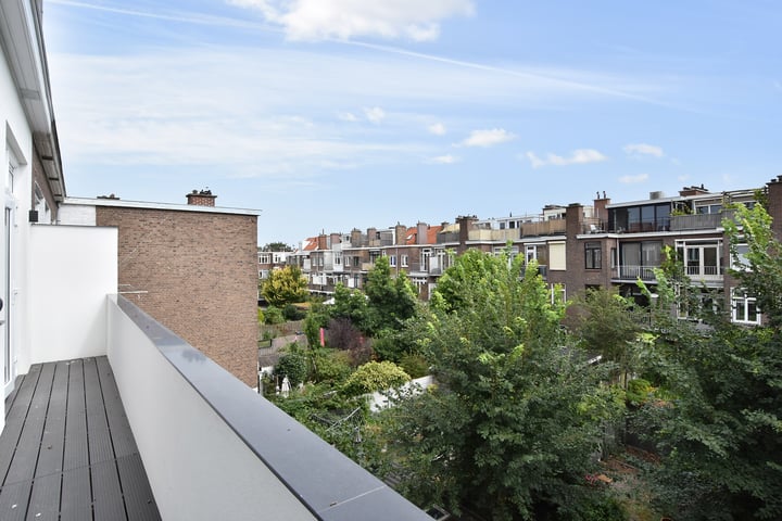 Bekijk foto 11 van Abrikozenstraat 15