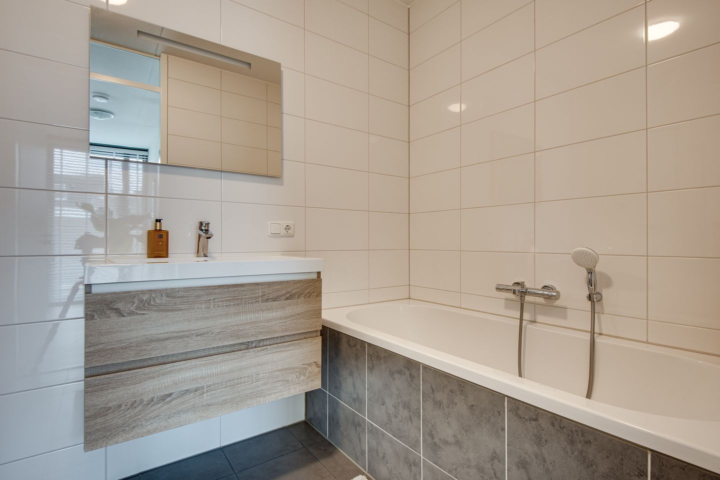 Foto 19 van Kloosterstraat 18