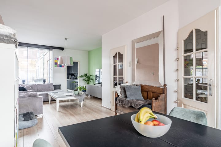 Photo 2 of Smidslaan 32