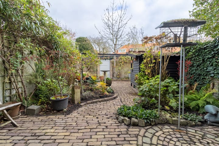 Foto 28 van Rozenlaan 75