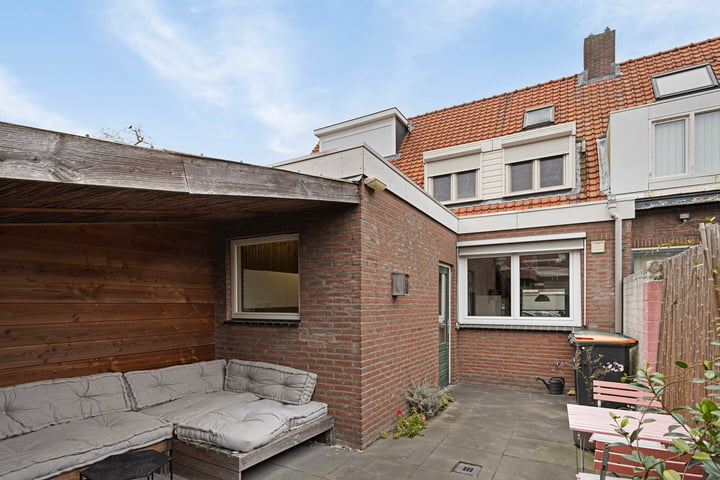 View photo 34 of Bilderdijkstraat 44