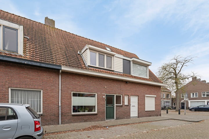 View photo 37 of Bilderdijkstraat 44