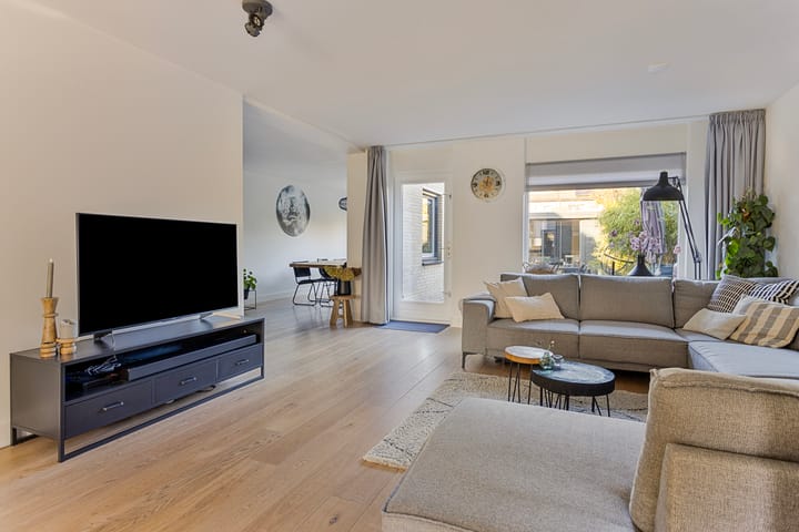 Foto 10 van Marcel Breuererf 25