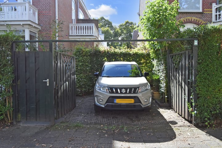 Foto 2 van Alexanderlaan 9