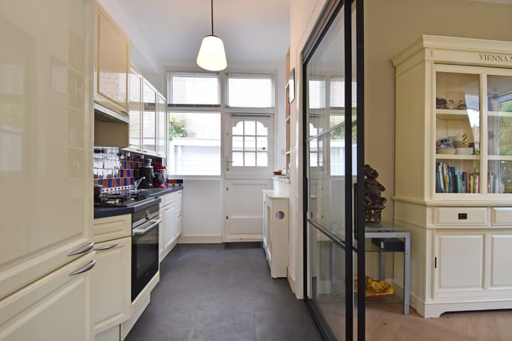 Foto 5 van Alexanderlaan 9