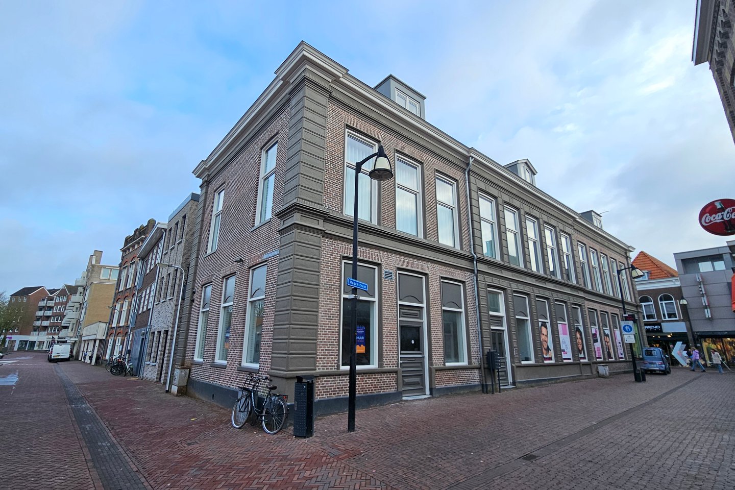 Bekijk foto 1 van Hagenstraat 2