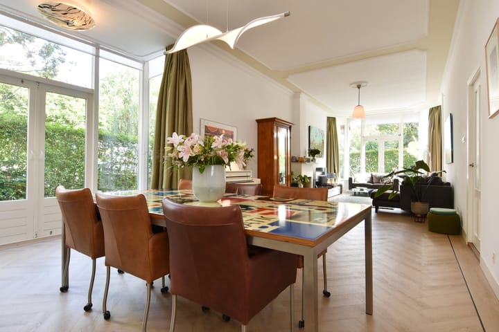 Photo 11 of Alexanderlaan 9