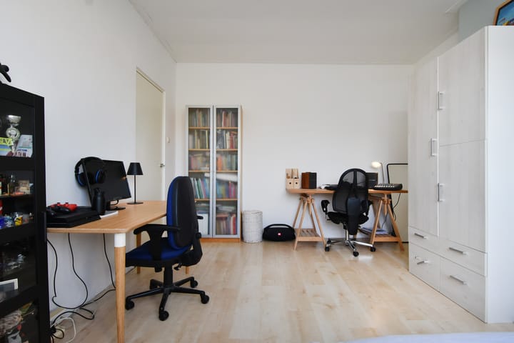 Photo 36 of Alexanderlaan 9