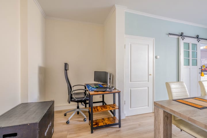 Foto 9 van van der Veldstraat 47