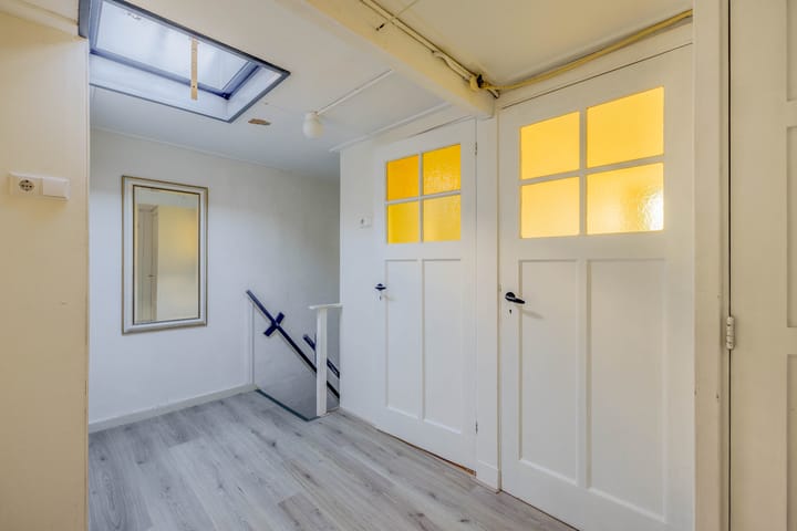 Foto 17 van van der Veldstraat 47