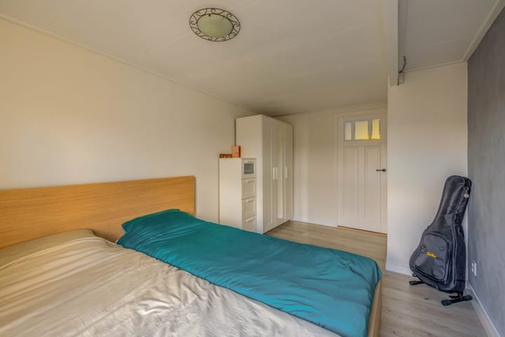 Foto 19 van van der Veldstraat 47