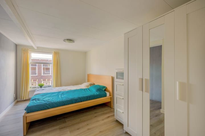 Foto 20 van van der Veldstraat 47