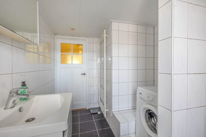 Foto 24 van van der Veldstraat 47