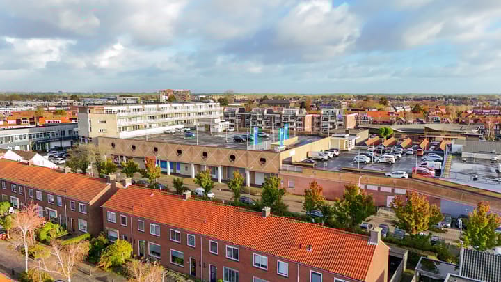 Foto 34 van van der Veldstraat 47