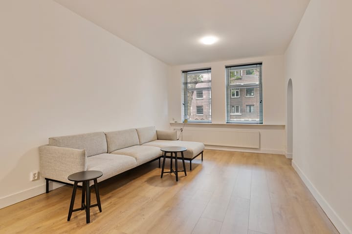 Photo 1 of Graaf Florisstraat 8-B