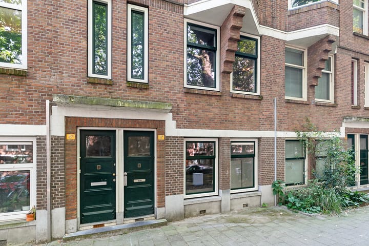 Photo 5 of Graaf Florisstraat 8-B