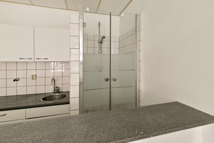 Photo 10 of Graaf Florisstraat 8-B