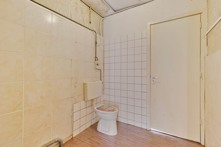 Photo 14 of Graaf Florisstraat 8-B