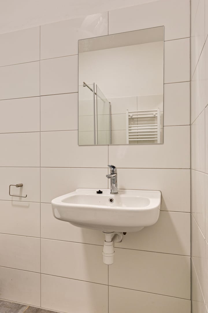 Photo 24 of Graaf Florisstraat 8-B