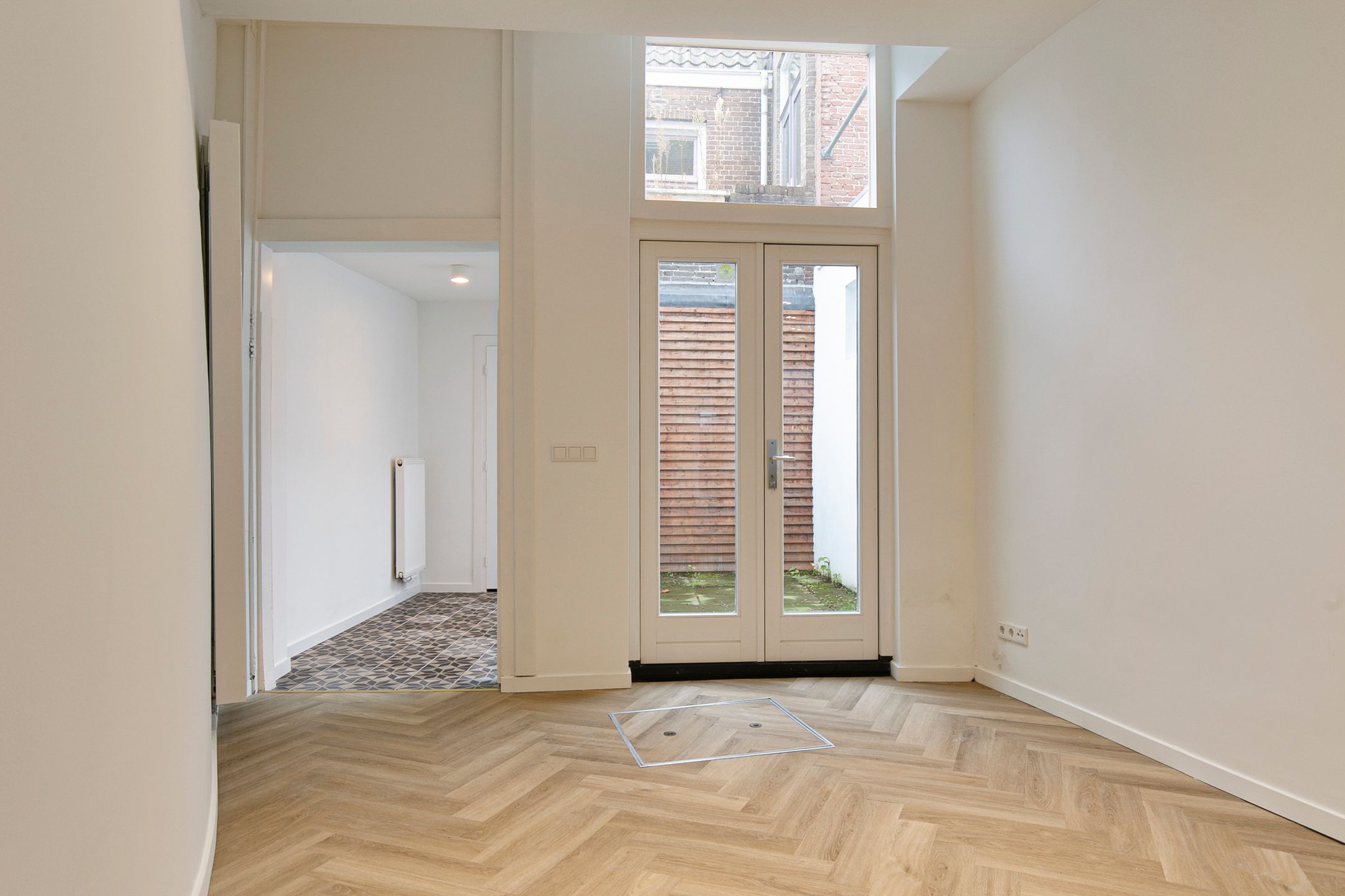 Photo 9 of Catharinastraat 38