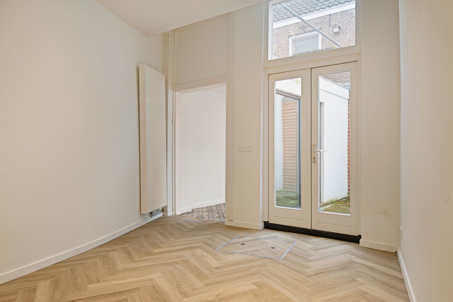 Photo 10 of Catharinastraat 38