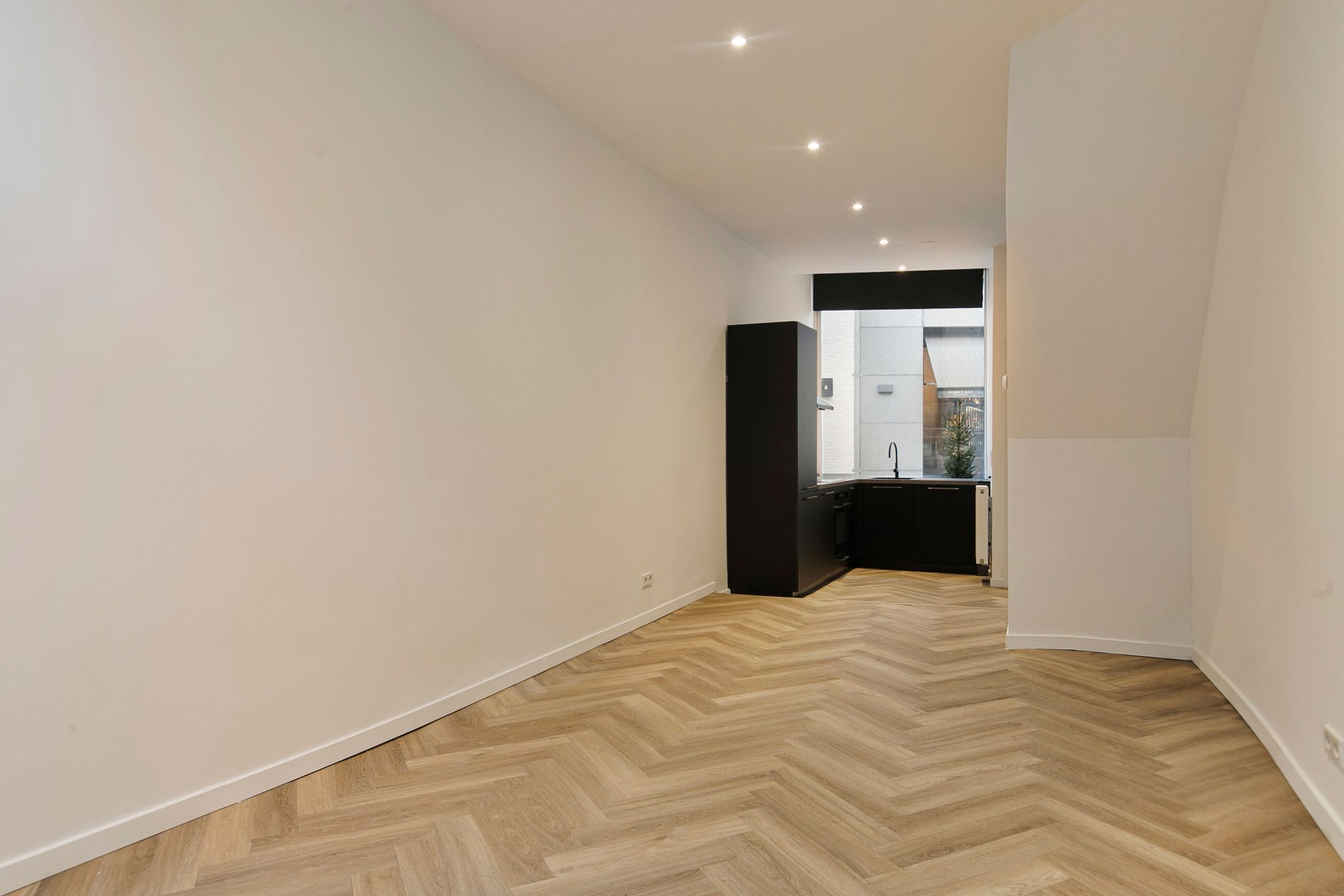 Photo 12 of Catharinastraat 38