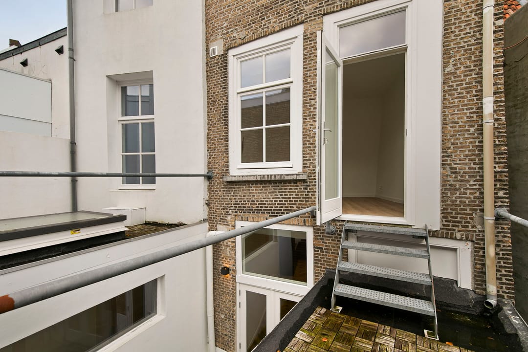 Photo 37 of Catharinastraat 38