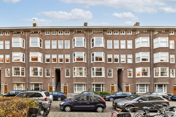 Bekijk foto 3 van Sassenheimstraat 63-2