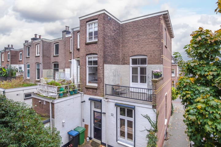 Foto 29 van Graaf Lodewijkstraat 36