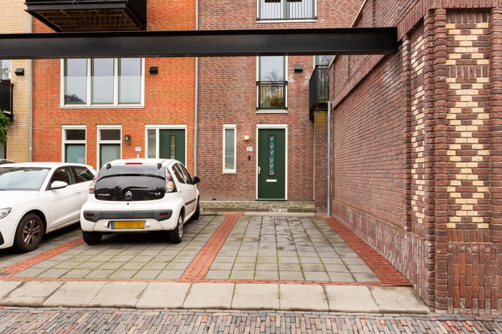 View photo 5 of Jan de Bakkerstraat 21-G