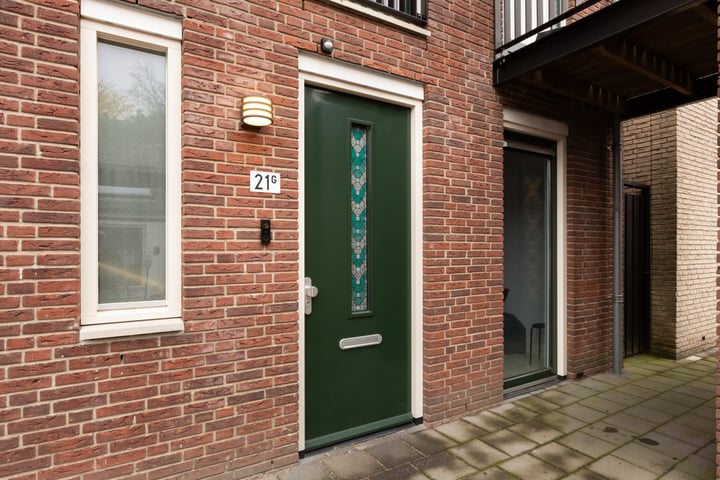 View photo 7 of Jan de Bakkerstraat 21-G