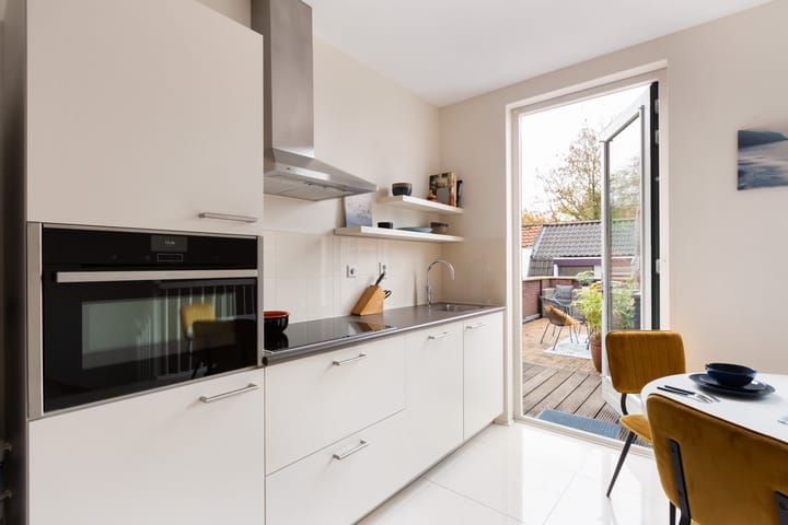 Photo 13 of Jan de Bakkerstraat 21-G