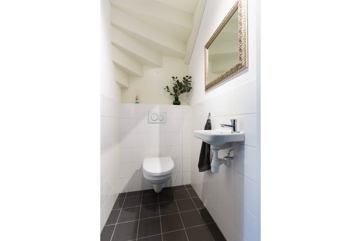 Photo 38 of Jan de Bakkerstraat 21-G