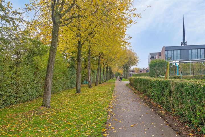 Bekijk foto 31 van Esdoornstraat 20