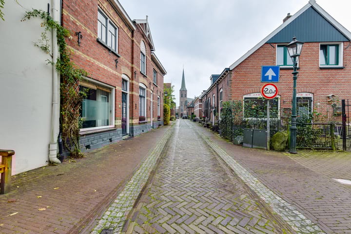 Foto 41 van Kerkstraat 1