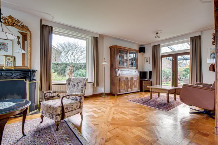 Foto 9 van Julianastraat 2