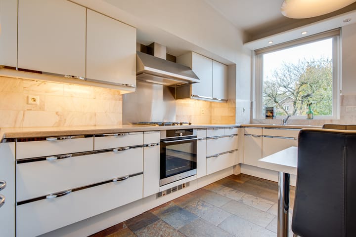 Foto 15 van Julianastraat 2