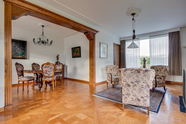 Foto 13 van Julianastraat 2