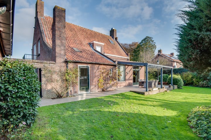 Foto 31 van Julianastraat 2