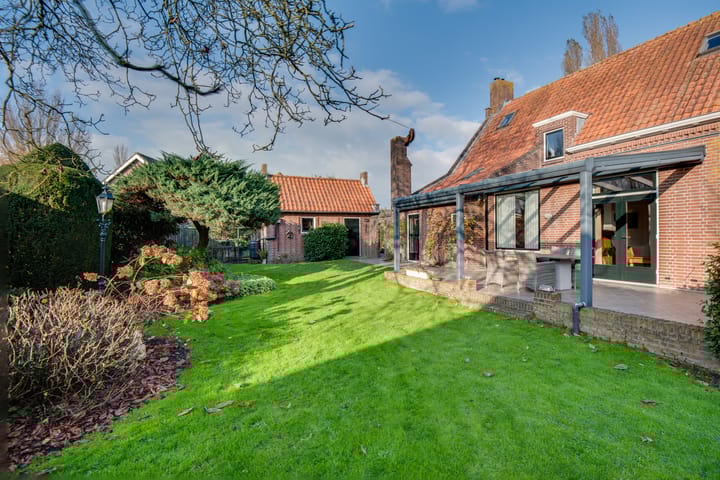 Foto 35 van Julianastraat 2