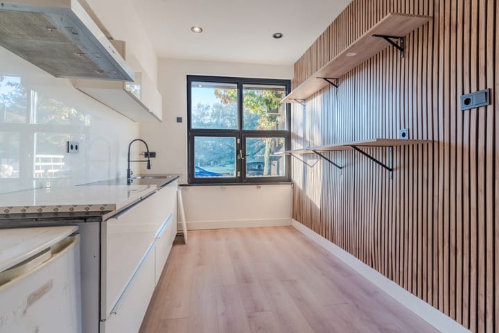 Foto 16 van Burgemeester van der Klokkenlaan 1