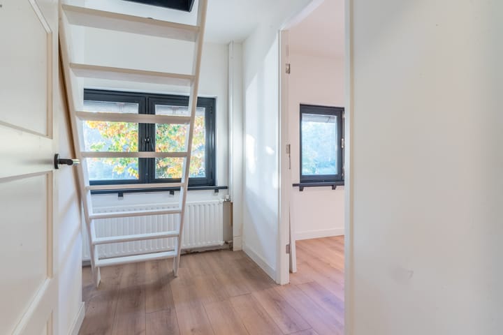 Foto 25 van Burgemeester van der Klokkenlaan 1