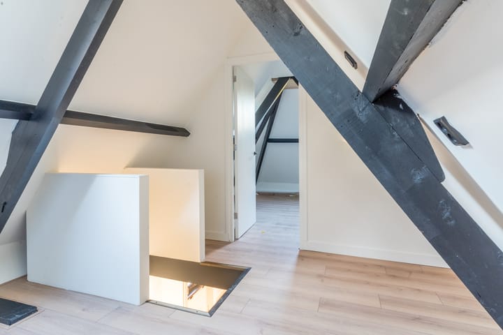 Foto 27 van Burgemeester van der Klokkenlaan 1