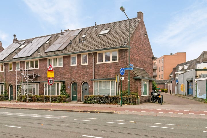 View photo 23 of Prins Bernhardstraat 35