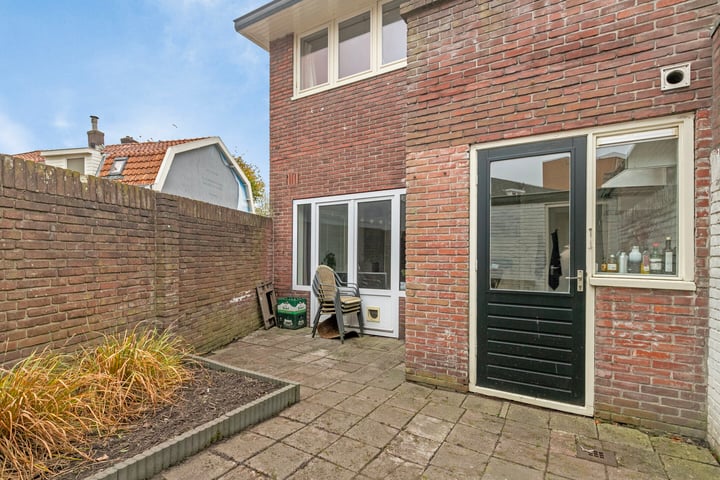 View photo 21 of Prins Bernhardstraat 35