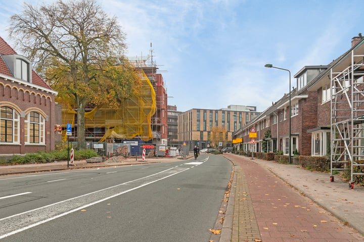 View photo 25 of Prins Bernhardstraat 35