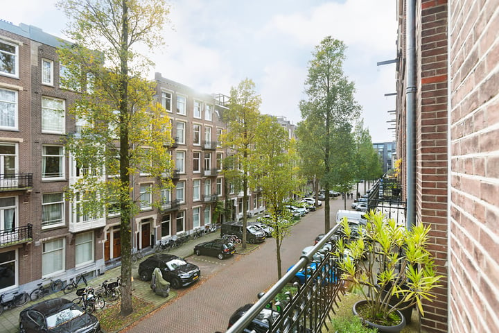 Bekijk foto 11 van Johannes Verhulststraat 192-2